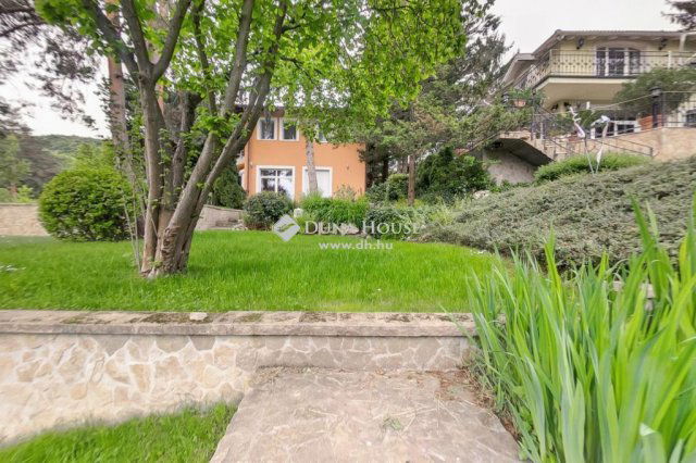Eladó családi ház, Budapesten, II. kerületben 249.9 M Ft