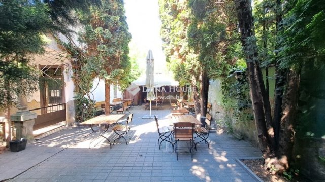 Eladó üzlethelyiség, Vácon 258 M Ft / költözzbe.hu