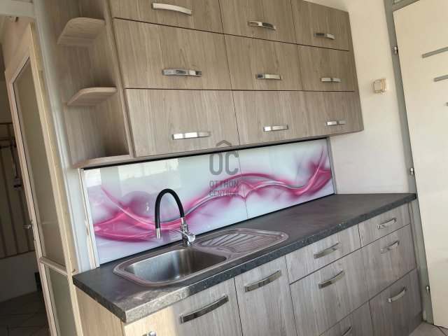 Eladó panellakás, Szegeden 57 M Ft, 3 szobás