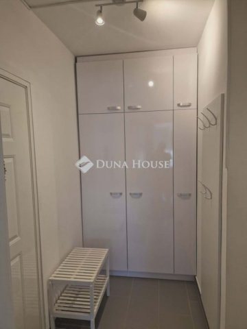 Eladó panellakás, Budapesten, XX. kerületben 67.9 M Ft, 2 szobás