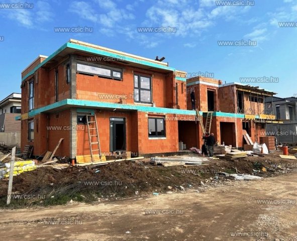 Eladó családi ház, Budapesten, XVIII. kerületben 169.9 M Ft