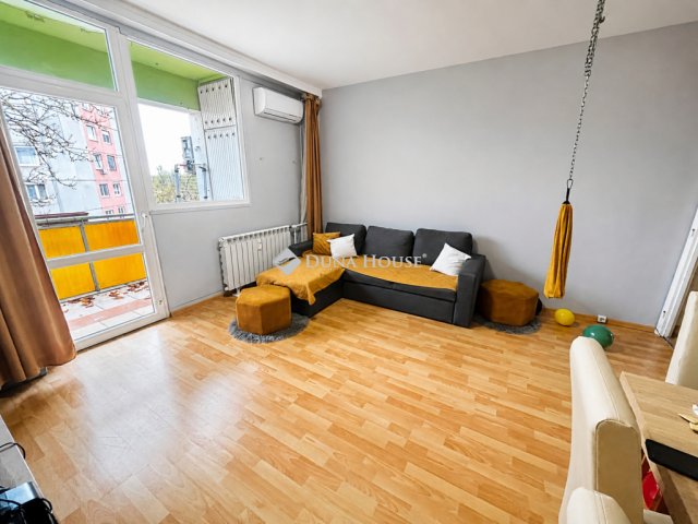 Eladó panellakás, Kecskeméten 44.9 M Ft, 3 szobás