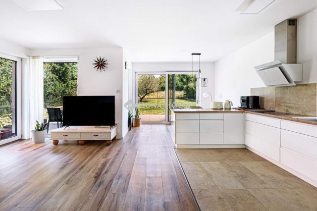 Eladó ikerház, Budapesten, II. kerületben 280 M Ft, 5 szobás