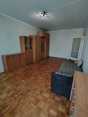 Eladó panellakás, Dunaújvárosban 29.99 M Ft, 2 szobás