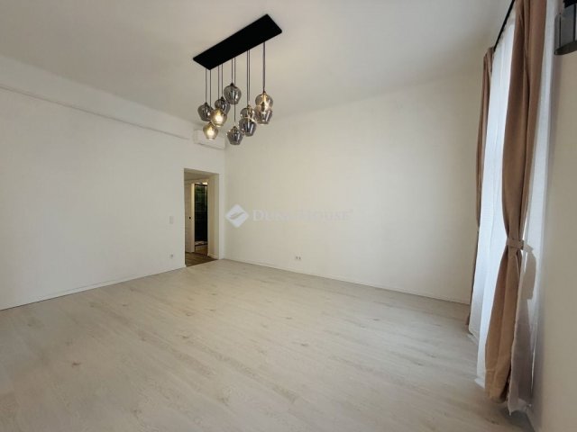 Eladó téglalakás, Budapesten, VII. kerületben 74.9 M Ft