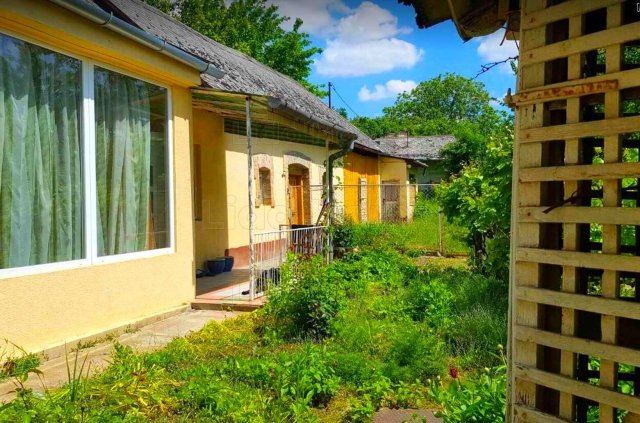 Eladó családi ház, Tengődön 28 M Ft, 4 szobás