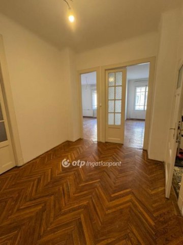 Eladó téglalakás, Budapesten, VII. kerületben 84.9 M Ft