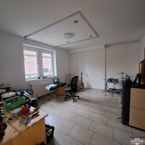 Eladó családi ház, Monoron 54.9 M Ft, 4 szobás