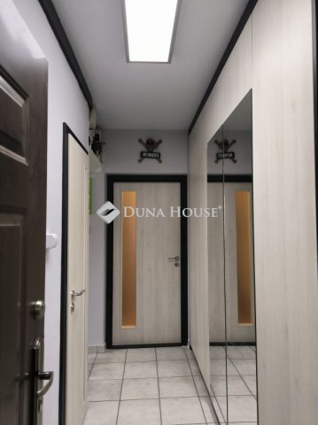 Eladó panellakás, Szentendrén 84.99 M Ft, 2 szobás