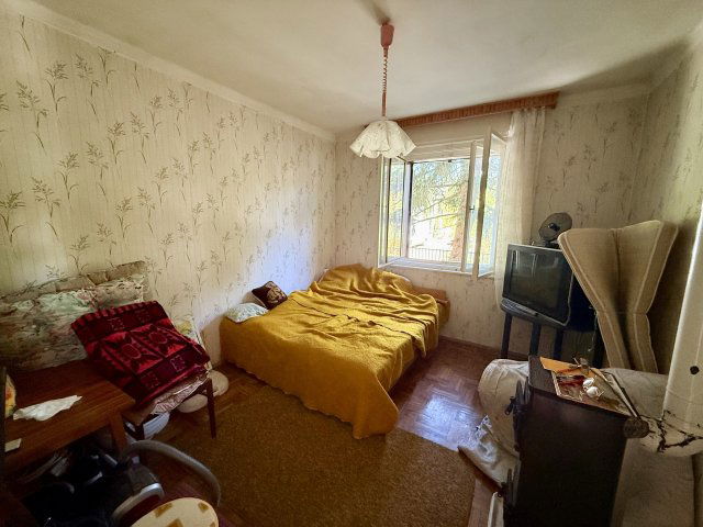 Eladó családi ház, Szigetmonostorban 59.9 M Ft, 5 szobás