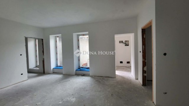 Eladó családi ház, Kiskunfélegyházán 50 M Ft, 1 szobás