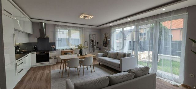 Eladó ikerház, Budapesten, XVIII. kerületben 142 M Ft, 3 szobás