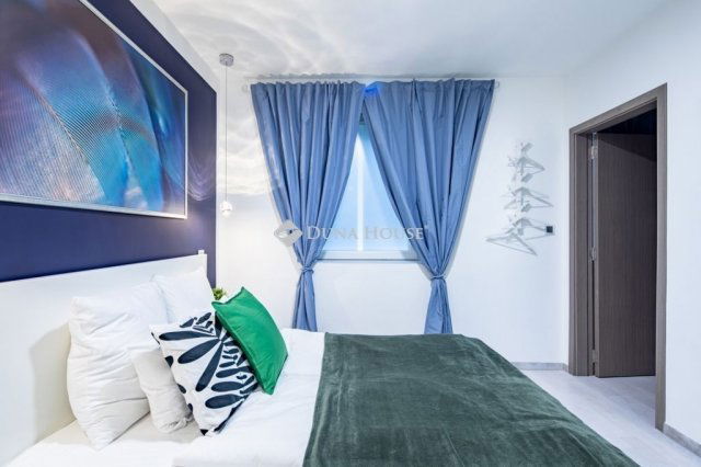 Eladó téglalakás, Budapesten, VI. kerületben 101.5 M Ft