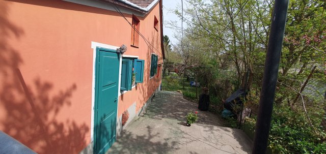 Eladó családi ház, Gödön 49 M Ft, 2 szobás
