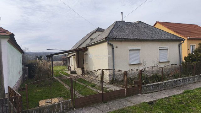 Eladó családi ház, Bükkösdön 31.9 M Ft, 4+2 szobás