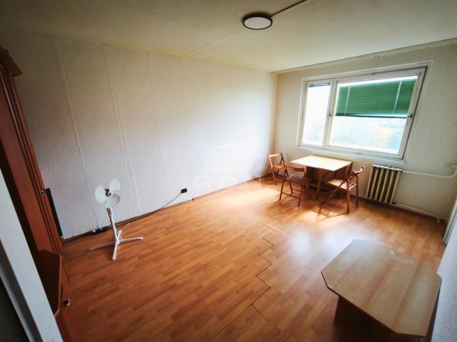 Eladó panellakás, Budapesten, XV. kerületben 46 M Ft, 1+1 szobás
