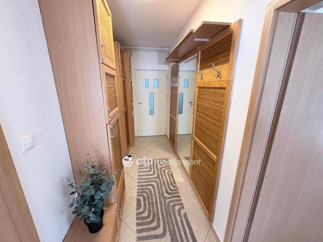 Eladó téglalakás, Budapesten, XIV. kerületben 100 M Ft