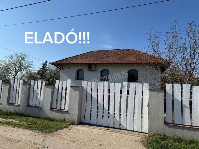 Eladó családi ház, Dunaharasztin 129.8 M Ft, 5 szobás