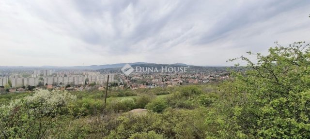 Eladó telek, Budapesten, III. kerületben 40.5 M Ft