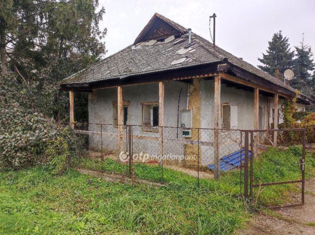 Eladó családi ház, Alsózsolcán 4.5 M Ft, 1+1 szobás