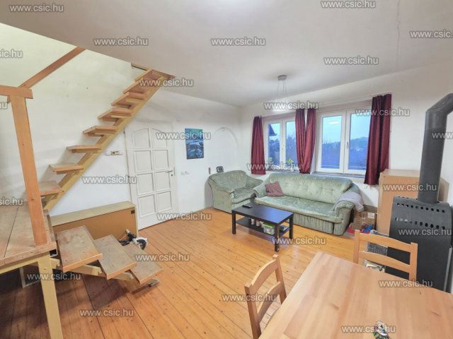 Eladó családi ház, Szentendrén 99.9 M Ft, 4 szobás