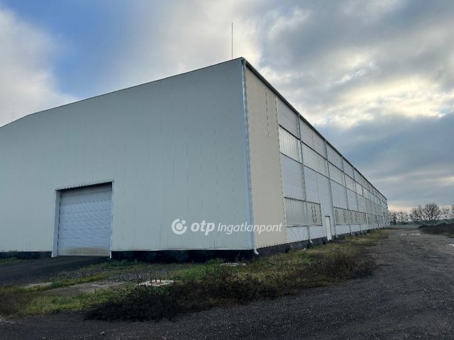 Eladó ipari ingatlan, Kisapostagon 1155 M Ft / költözzbe.hu