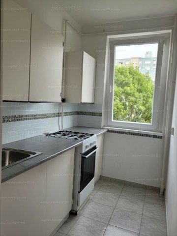 Kiadó panellakás, albérlet, III. kerületben, Bálint György utcában