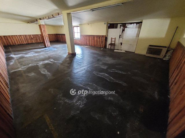 Eladó családi ház, Szentesen 85 M Ft, 3 szobás