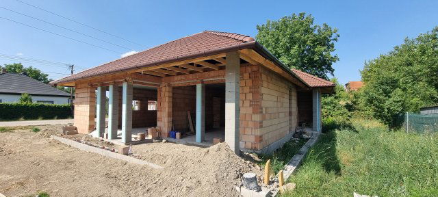 Eladó családi ház, Velencén 89.9 M Ft, 4 szobás