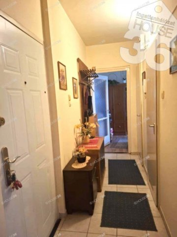 Eladó téglalakás, Szekszárdon 34.9 M Ft, 2 szobás