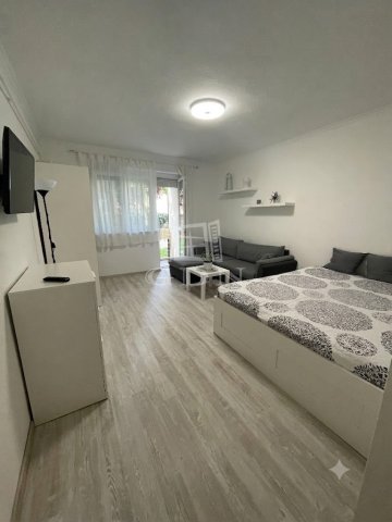 Kiadó téglalakás, albérlet, Szegeden 225 E Ft / hó, 2 szobás