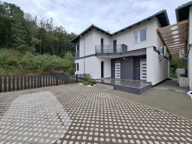 Eladó téglalakás, Mendén 87.9 M Ft, 4 szobás