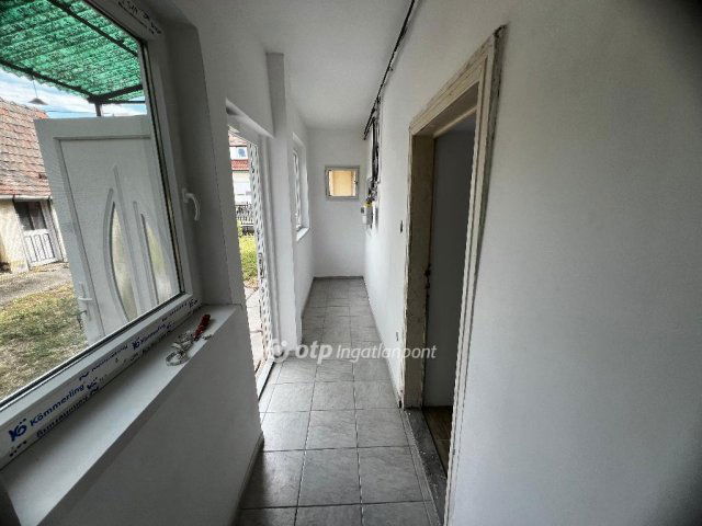 Eladó családi ház, Szihalmon 15.9 M Ft, 2 szobás