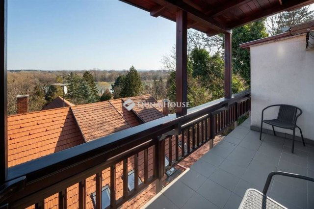 Eladó hotel, Leányfaluban 390 M Ft, 15 szobás