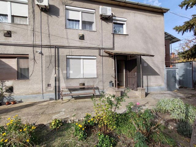 Eladó téglalakás, Kiskunhalason 25.5 M Ft, 2 szobás