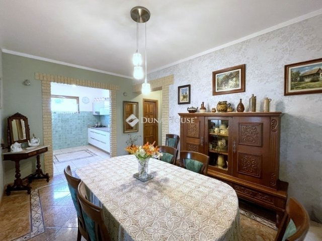 Eladó családi ház, Lajosmizsén 69.9 M Ft, 5 szobás