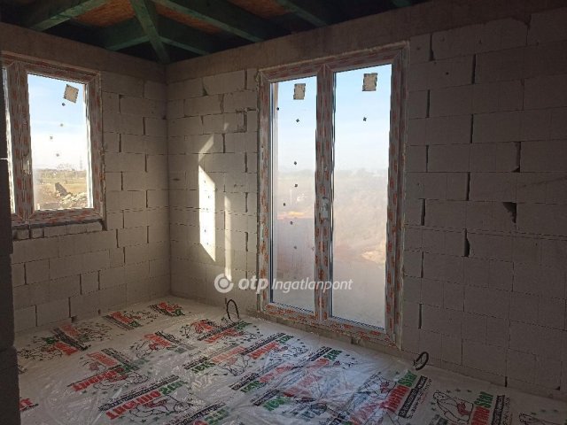 Eladó ikerház, Fóton 115 M Ft, 4 szobás / költözzbe.hu