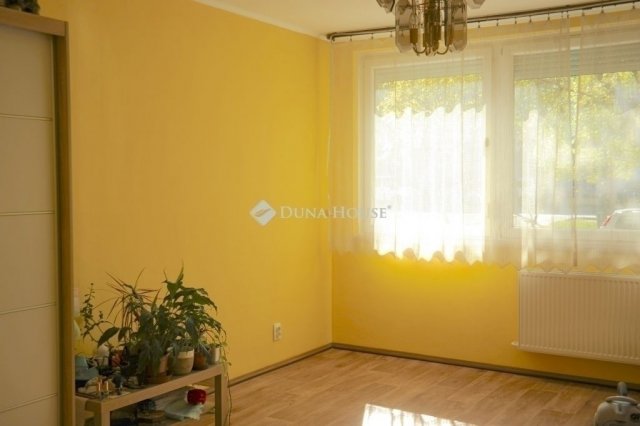 Eladó panellakás, Budapesten, XIV. kerületben 64.5 M Ft, 2 szobás