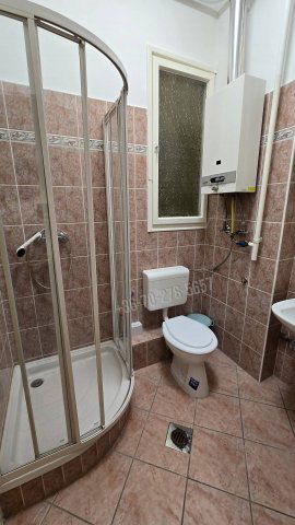 Eladó téglalakás, Pécsett 42 M Ft, 1+1 szobás