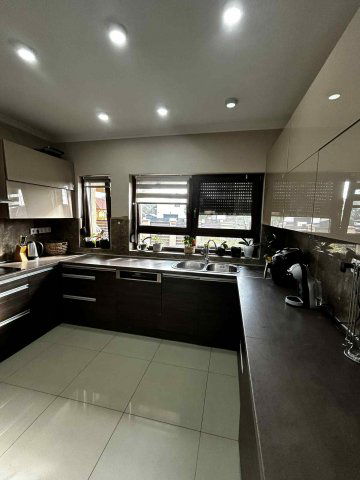 Eladó családi ház, Debrecenben 149.9 M Ft, 5 szobás