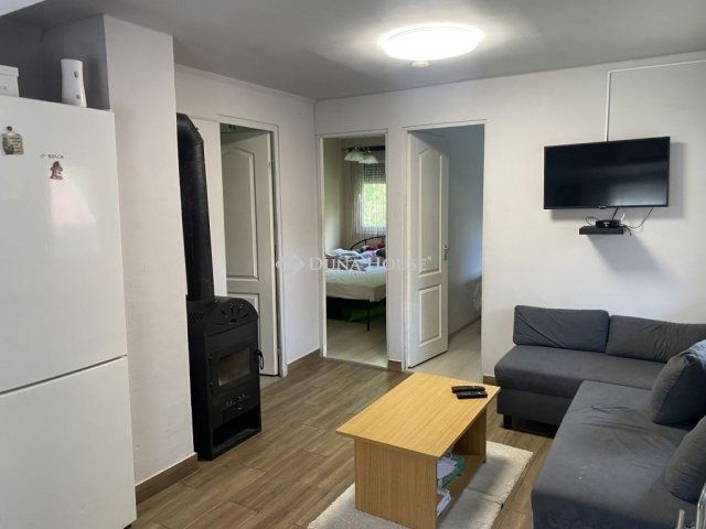 Eladó nyaraló, Ráckevén 34 M Ft, 3 szobás