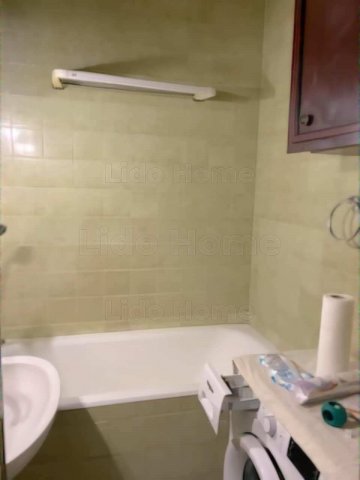 Kiadó téglalakás, albérlet, Győrött 180 E Ft / hó, 8 szobás