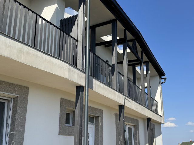 Eladó téglalakás, Balatonalmádiban 59.9 M Ft, 1+1 szobás