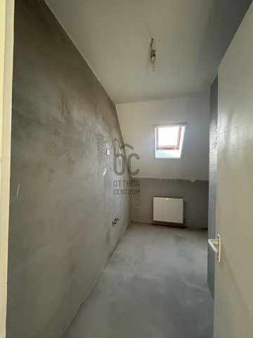 Eladó ikerház, Mogyoródon 192 M Ft, 7 szobás