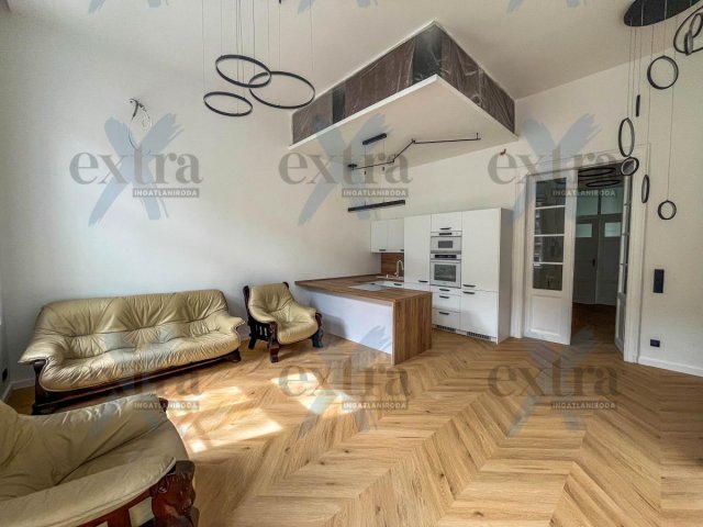 Kiadó téglalakás, albérlet, Szegeden 350 E Ft / hó, 2+1 szobás