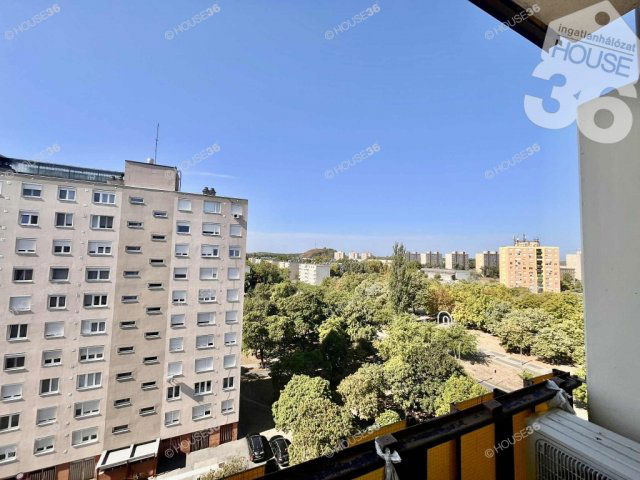 Eladó panellakás, Kecskeméten 42.9 M Ft, 2 szobás