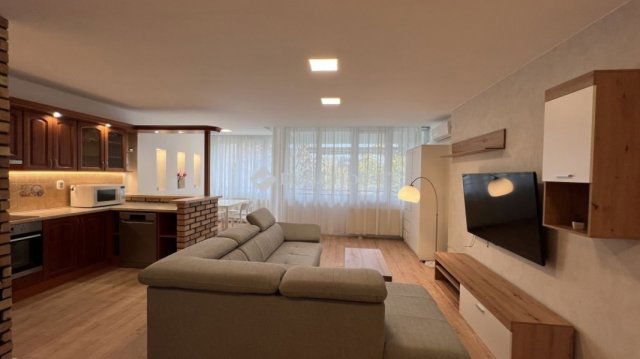 Kiadó téglalakás, albérlet, Balatonfüreden 399 E Ft / hó