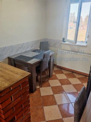 Eladó téglalakás, Tiszalökön 19.6 M Ft, 1+1 szobás