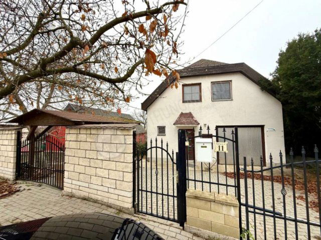 Kiadó családi ház, albérlet, II. kerületben, Budajenő utcában