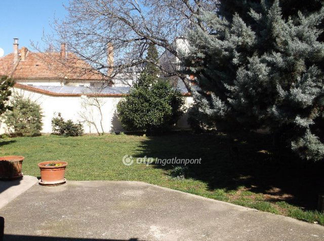 Eladó családi ház, Gyöngyösön 109 M Ft, 4 szobás